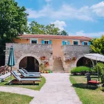 Feriehus Casa Karnevali Žminj