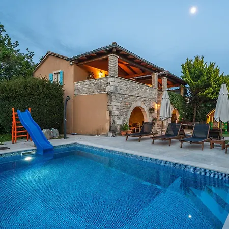 Hébergement de vacances Casa Karnevali