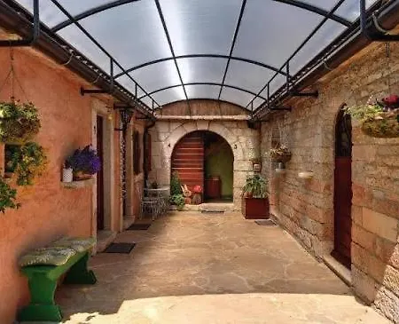 Holiday home Casa Karnevali Zminj